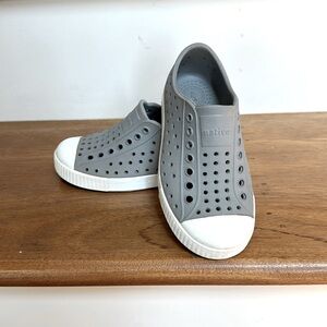 Like New Toddler Native Jefferson Shoes - Size 10